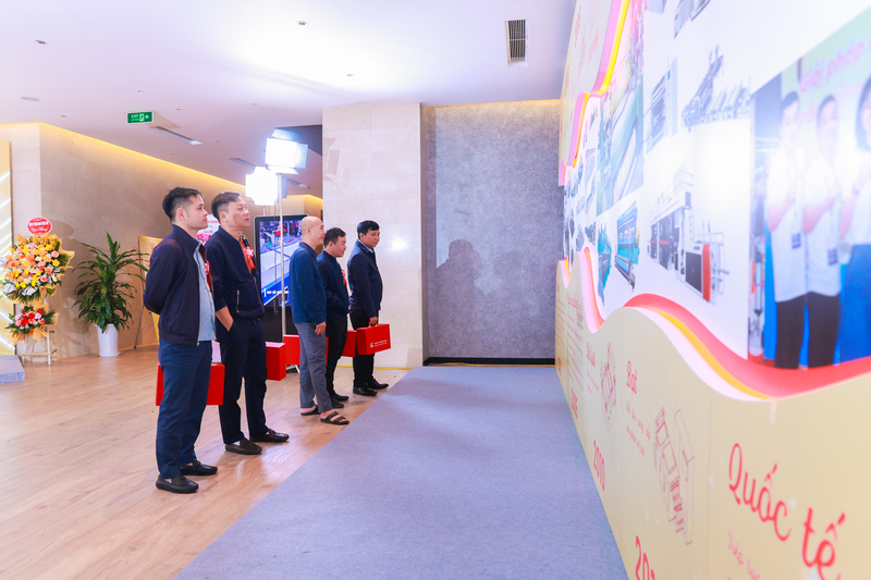 Lễ kỷ niệm 15 năm thành lập